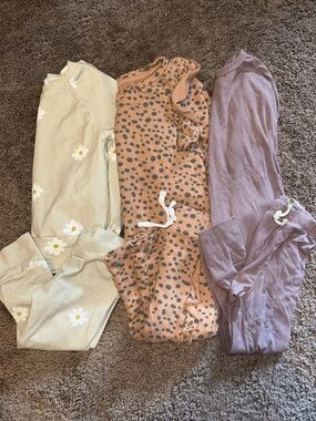 Toddler girls 2T Bizzy Bean, Grayson mini & Childhoods 2 piece sets bundle